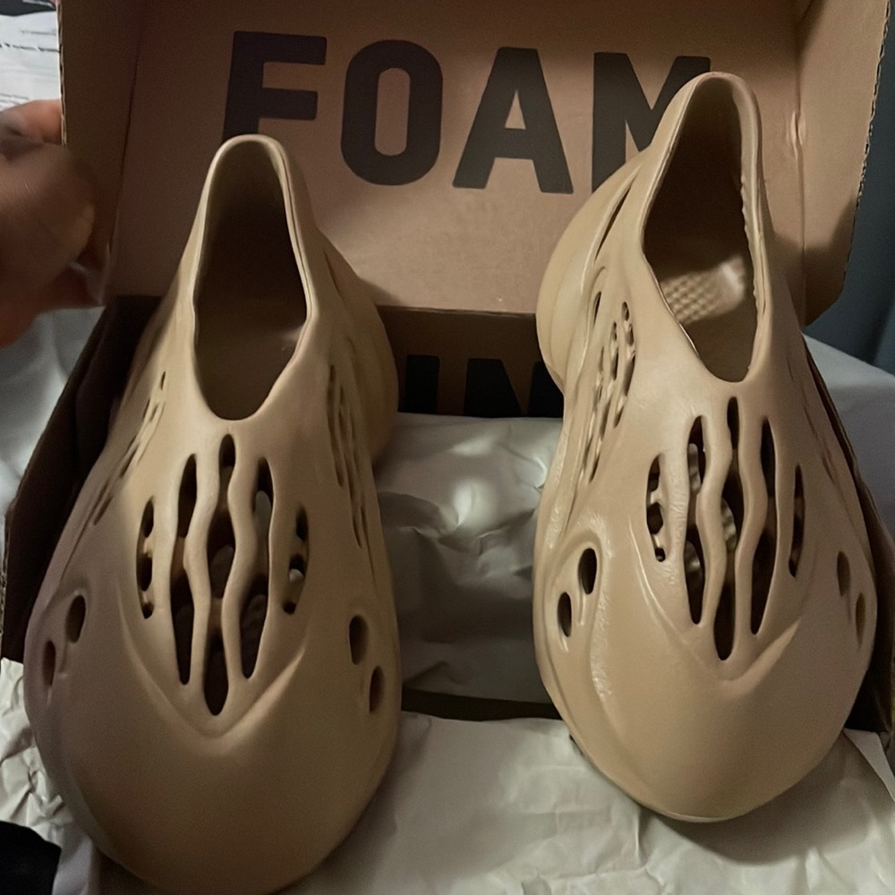Yeezy Foam runner ochre
